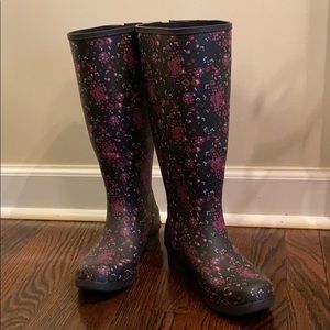 Chooka wide calf long rain boots